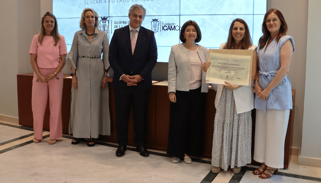 Premio a Raquel Blasco Salas en el Programa de Bienestar para Despachos